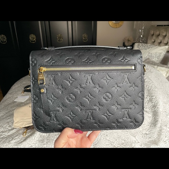 Pochette Metis black empreinte with dust bag, box. - Picture 4 of 13